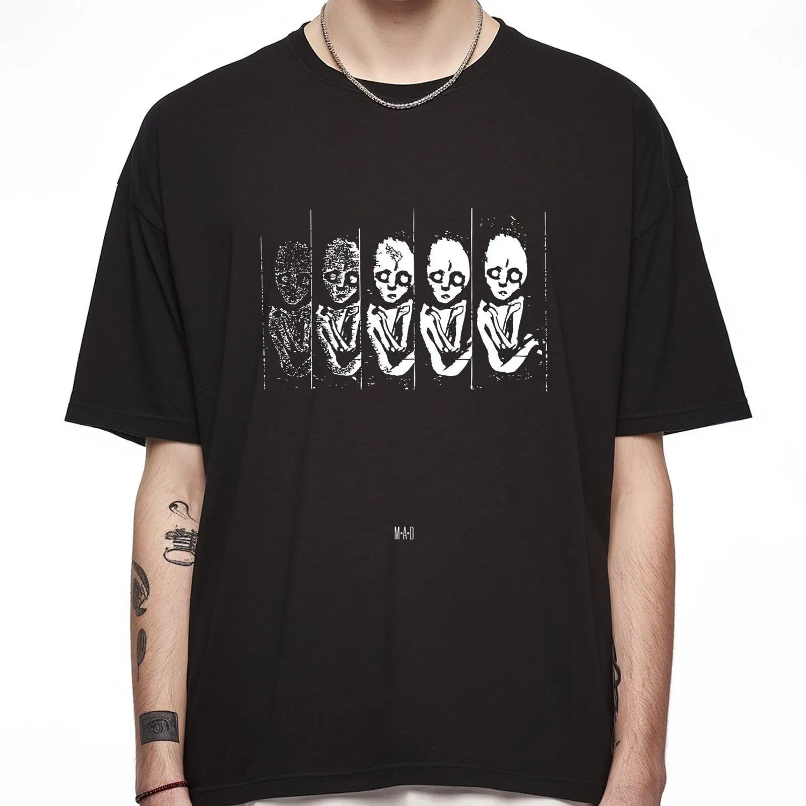 MAD 001 T Shirt minimalist aes - Streetwear Brand Aesthetic ulasan dan harga